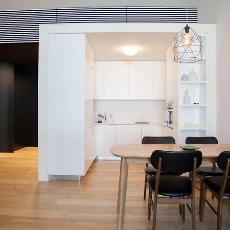 Flh Praca Comercio Wood Design Flat דירה ליסבון